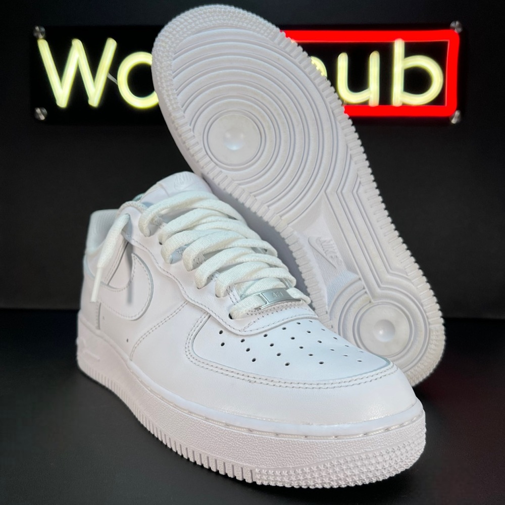 Nike Air Force 1 Low White '07 Shoes • CW2288-111 • White • Men’s Size 8